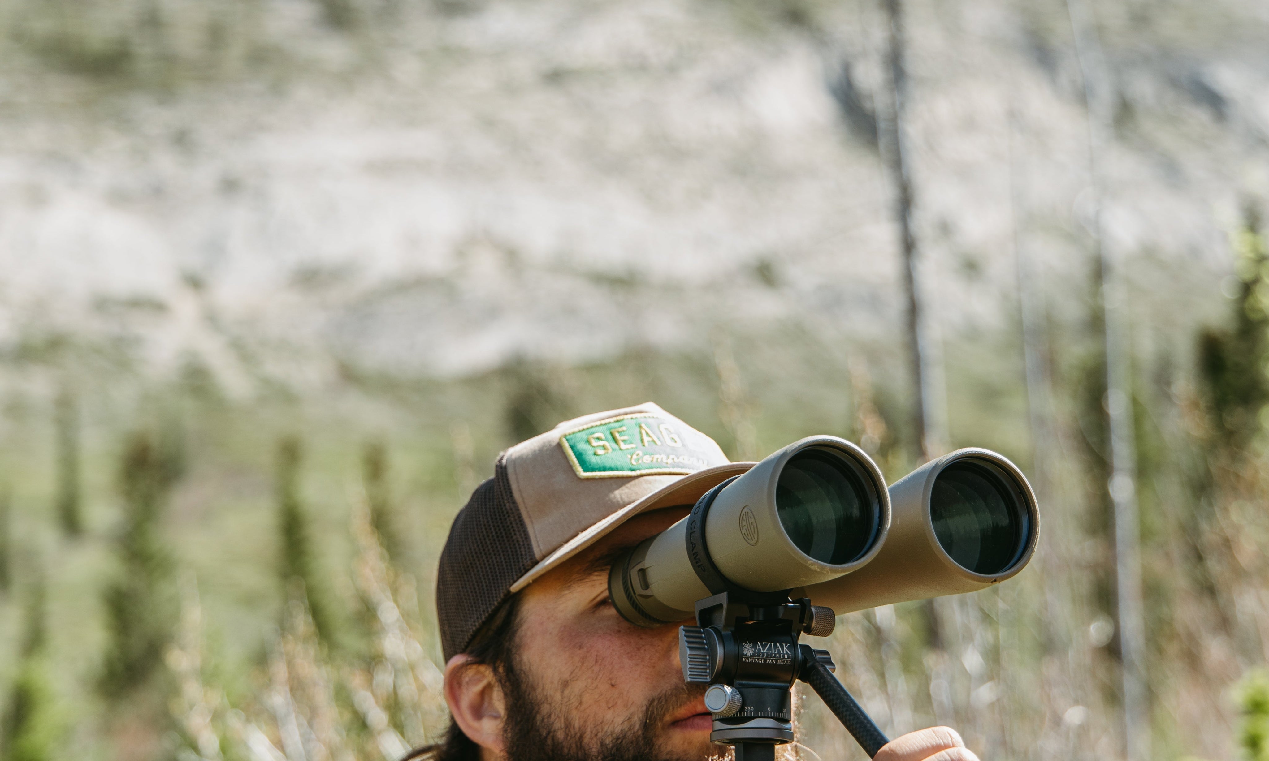 Best Hunting Binoculars Canada 2026: Tested and Ranked for Canadian Conditions